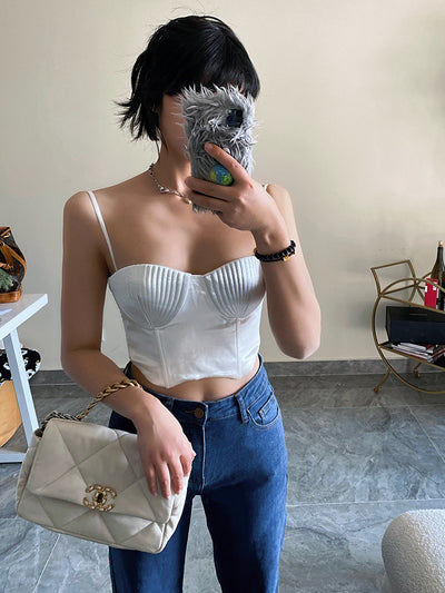 Chaleco Blanco Minimalista de Diseño Francés para Mujer - Image 9