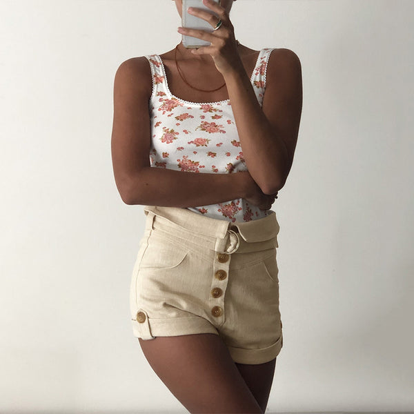 Shorts Slim Ajustado con Cinturón de Cadera y Botones - Colección Verano