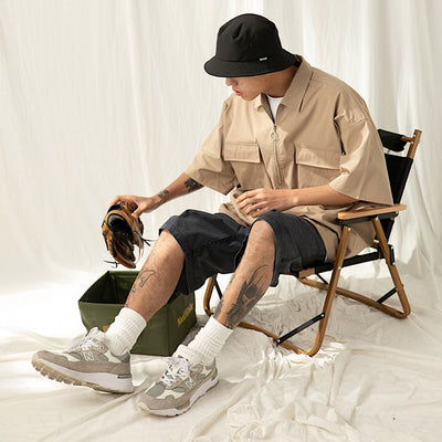 Playera Commuter Retro con Cierre Medio, Bolsillos y Protección Impermeable para Hombre - Image 2