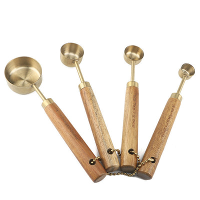 Set de 4 Cucharas Medidoras de Acero Inoxidable con Mango de Madera y Acabado Cobre - Image 4