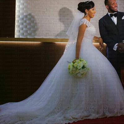 Vestido de Novia Blanco de Encaje con Cola Tallas Grandes Manga Corta - Image 10