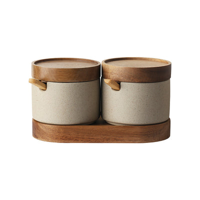 Juego de Tres Piezas de Cerámica para Condimentos con Bandeja de Madera de Acacia - Image 6