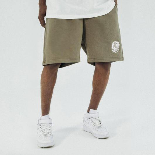 Shorts Sueltos Bordados Negro y Verde - Image 4