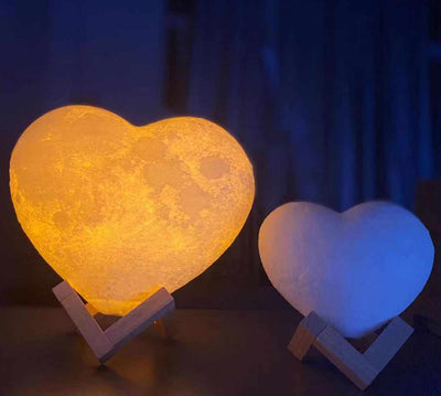 Luz Nocturna Romántica con Forma de Corazón y Luna para San Valentín - Image 8