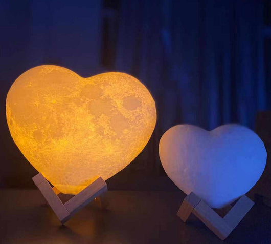 Luz Nocturna Romántica con Forma de Corazón y Luna para San Valentín - Image 8
