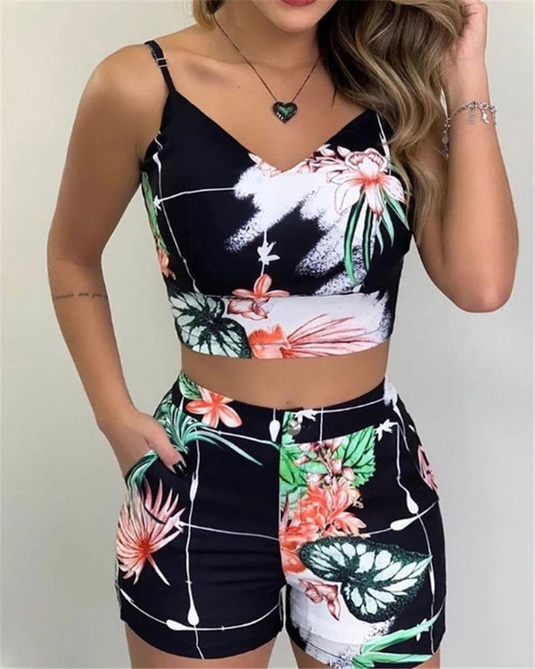 Conjunto de Dos Piezas con Tirantes Ajustados, Escote V y Shorts Cropped
