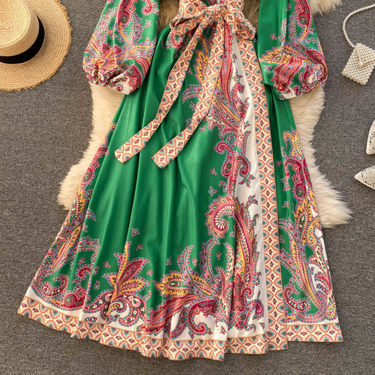 Vestido Vintage Cuello en V con Mangas Abullonadas - Image 17