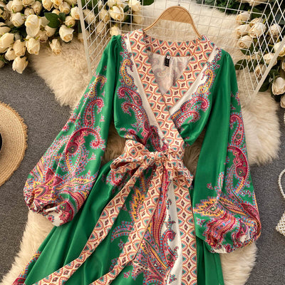 Vestido Vintage Cuello en V con Mangas Abullonadas - Image 16