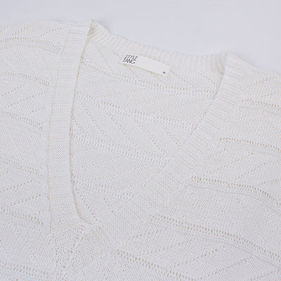 Chaleco Tejido Blanco Cuello V Mujer - Diseño Retro Versátil para Verano - Image 9