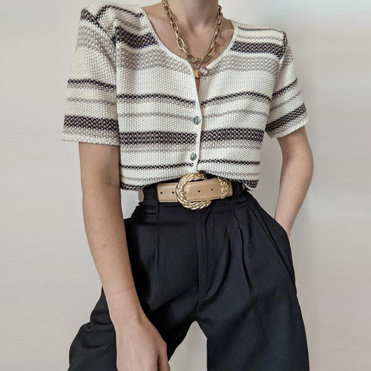 Camiseta Retro a Rayas Beige de Manga Corta - Image 10