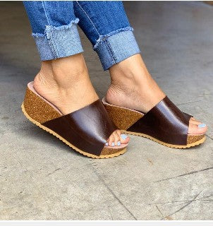 Sandalias Cuña y Pantuflas para Mujer - Comodidad y Estilo