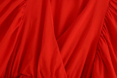 Blusa Roja Escote V con Mangas Acampanadas Anudadas - Image 4
