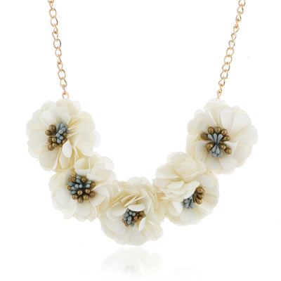 Collar de Flores en Tela - Accesorio Elegante para Mujer - Image 9