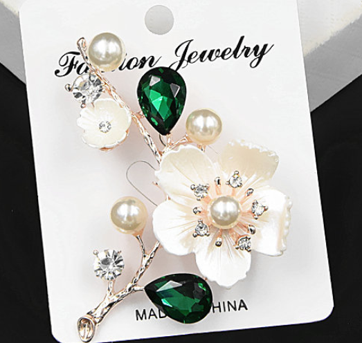 Broche de Cristal Ciruelo con Grabado Artesanal Premium - Image 5