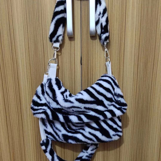 Bolso de Hombro Diagonal Leopardo Peluche Multicolor - Image 4