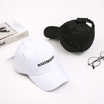 Visera Escolar con Bordado de Letra Personalizada - Image 12