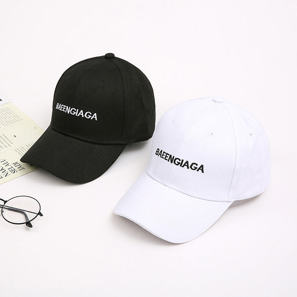 Visera Escolar con Bordado de Letra Personalizada