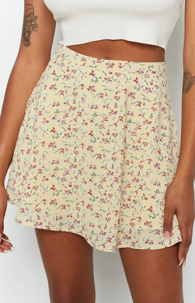 Falda Corta Estampado Floral Cintura Alta Efecto Globo con Cierre Invisible - Image 15