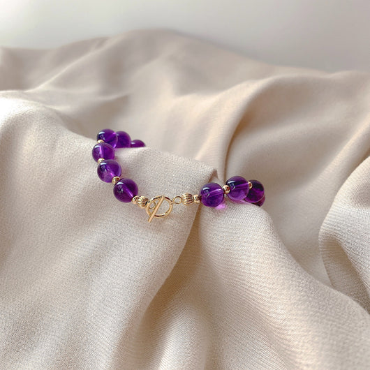Pulsera de Amatista Natural con Dije de Amor en Oro 14K - Diseño Coreano Artesanal - Image 5
