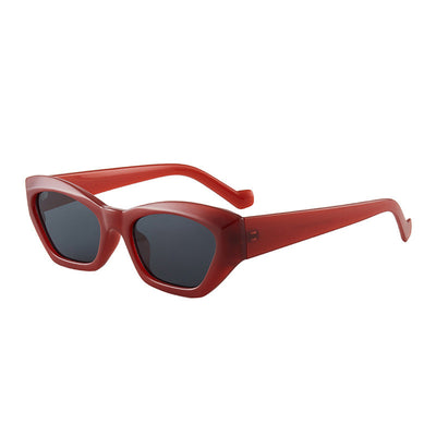 Retro cat-eye sunglasses with a tortoiseshell frame and brown lenses, perfect for a fashionable look. - Image 13