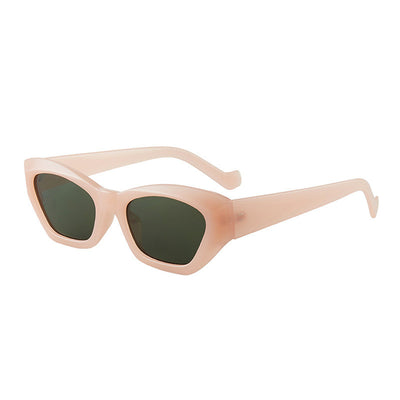 Retro cat-eye sunglasses with a tortoiseshell frame and brown lenses, perfect for a fashionable look. - Image 14