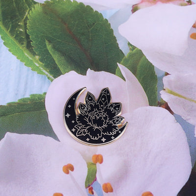 Broche de Cuarzo y Luna con Flor de Cristal - Accesorio Gothic Art Negro - Image 6