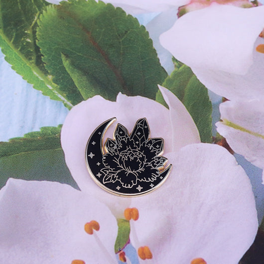 Broche de Cuarzo y Luna con Flor de Cristal - Accesorio Gothic Art Negro - Image 3