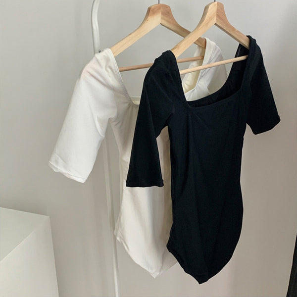 Traje de Baño Enterizo Elegante Blanco y Negro para Mujer