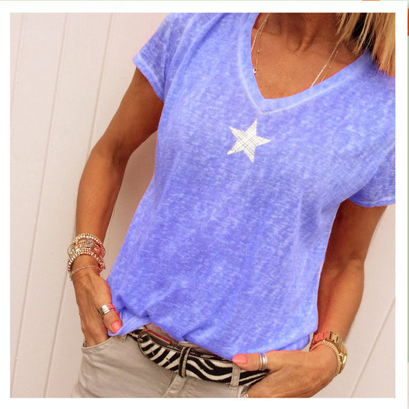 Remera Estampada Escote V Estrella de Cinco Puntas para Mujer