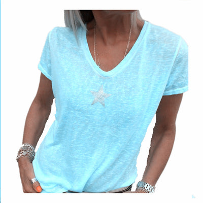 Remera Estampada Escote V Estrella de Cinco Puntas para Mujer - Image 5
