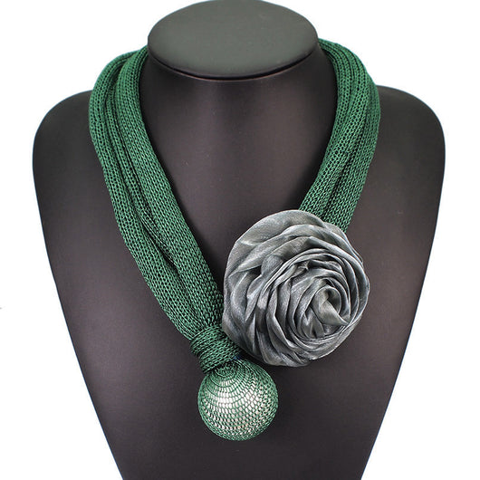 Collar Colgante de Perlas Imitación con Encaje Elegante - Image 9