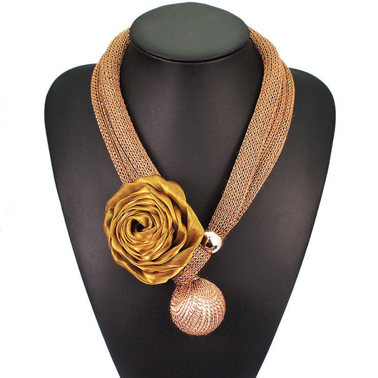 Collar Colgante de Perlas Imitación con Encaje Elegante - Image 7