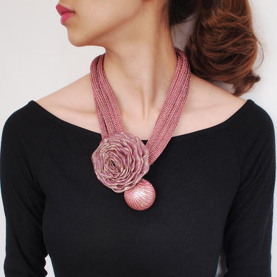 Collar Colgante de Perlas Imitación con Encaje Elegante - Image 3