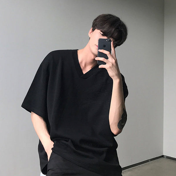 Playera Holgada Cuello V Manga Corta Básica para Hombre