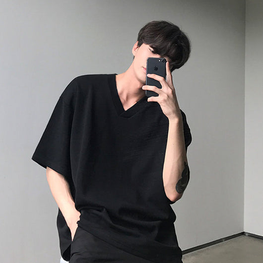Playera Holgada Cuello V Manga Corta Básica para Hombre