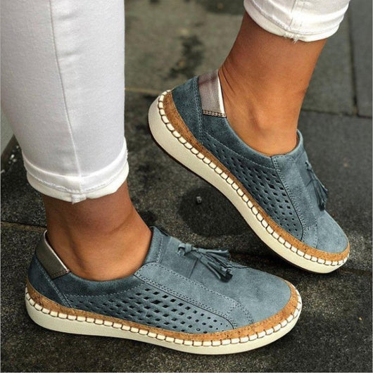 Zapatillas Bajas Bicolor con Cordones y Diseño Asimétrico - Image 8