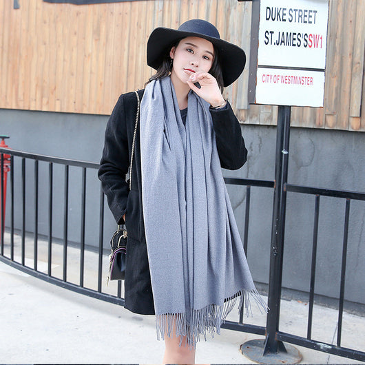 Bufanda Larga de Invierno para Mujer con Borlas, Estilo Coreano Grueso y Versátil - Image 7