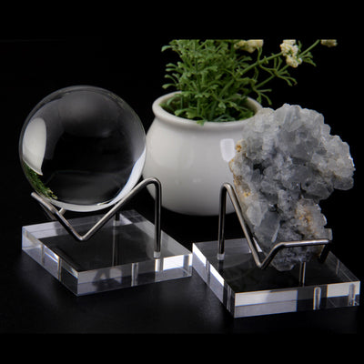 Soporte Expositor de Cristal Acrílico Transparente con Base Mineral - Joyero en Forma de Corazón - Image 5