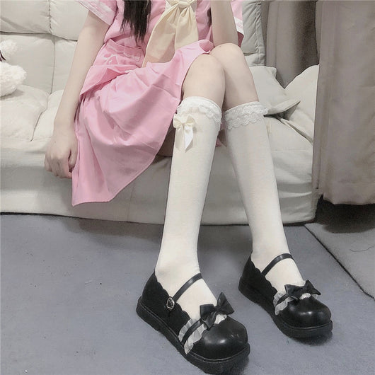 Calcetines Blancos de Algodón a Media Pantorrilla
