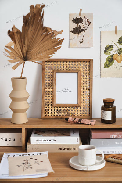 Marco de Fotos de Madera Maciza y Ratán - Decoración de Escritorio - Image 6