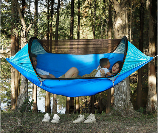 Hamaca Doble Antimosquitos de Paracaídas Portátil para Camping e Interior - Image 5