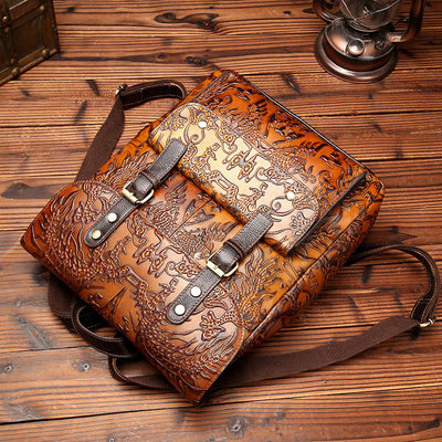 Mochila de Cuero Étnica Grabada a Mano - Diseño Vertical Casual - Image 10