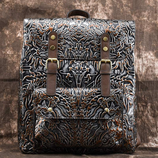 Mochila de Cuero Étnica Grabada a Mano - Diseño Vertical Casual