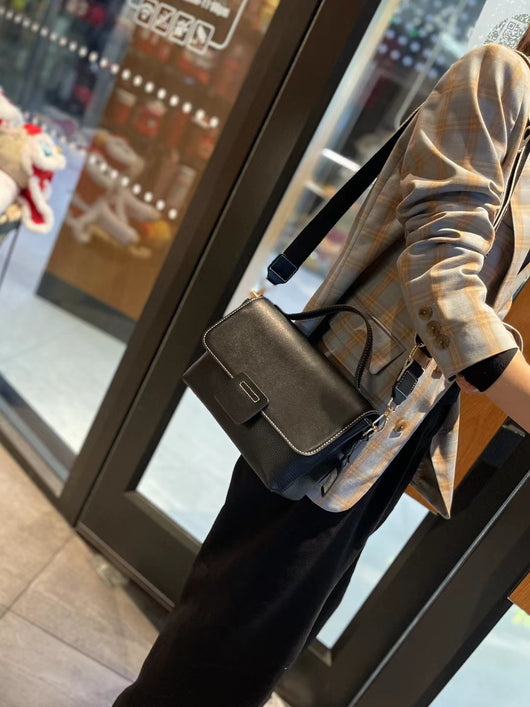Bolso Mensajero de Cuero Premium - Estilo Moderno de Un Solo Hombro - Image 11