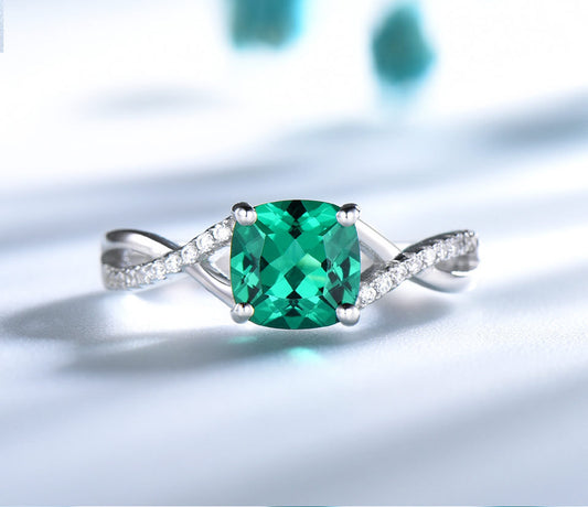 Anillo de Esmeralda para Mujer en Plata de Ley