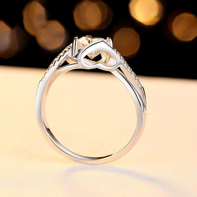 Anillo de Diamante Moissanita 50 Puntos - Colección Angel's Kiss - Image 6
