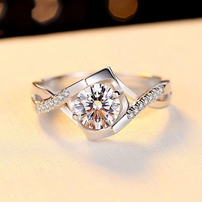 Anillo de Diamante Moissanita 50 Puntos - Colección Angel's Kiss - Image 3