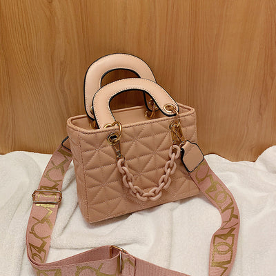 Bolso Bandolera Cuadrado Estilo Western con Textura Premium - Image 5