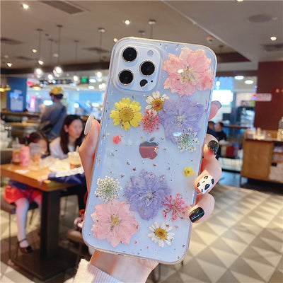 Funda Transparente de Flores Reales en Epoxi Antiimpacto para Celular - Image 3