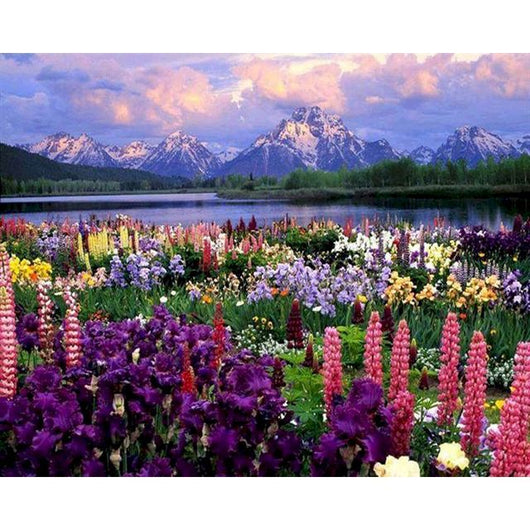 Cuadro sin Marco de Paisaje con Animales y Flores - Image 3